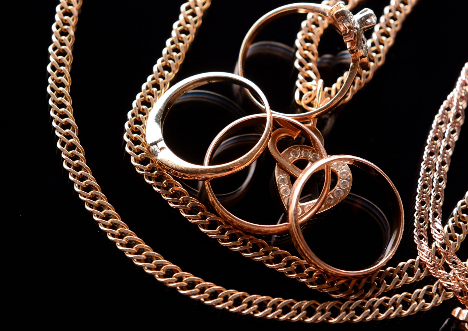 Bijoux or et couverts argent massif